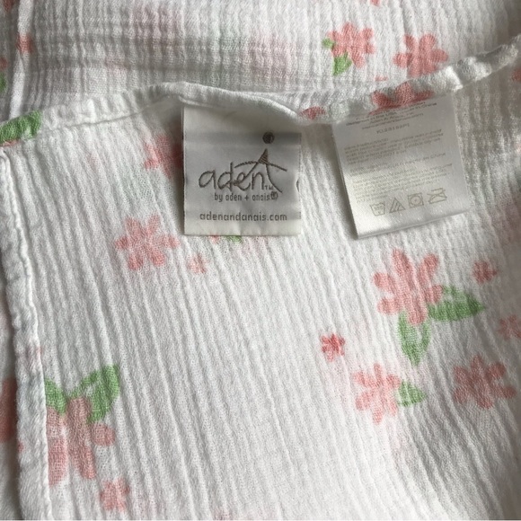Set of Baby Blankets Laura Ashley Baby and Aden + Anais - Picture 3 of 13